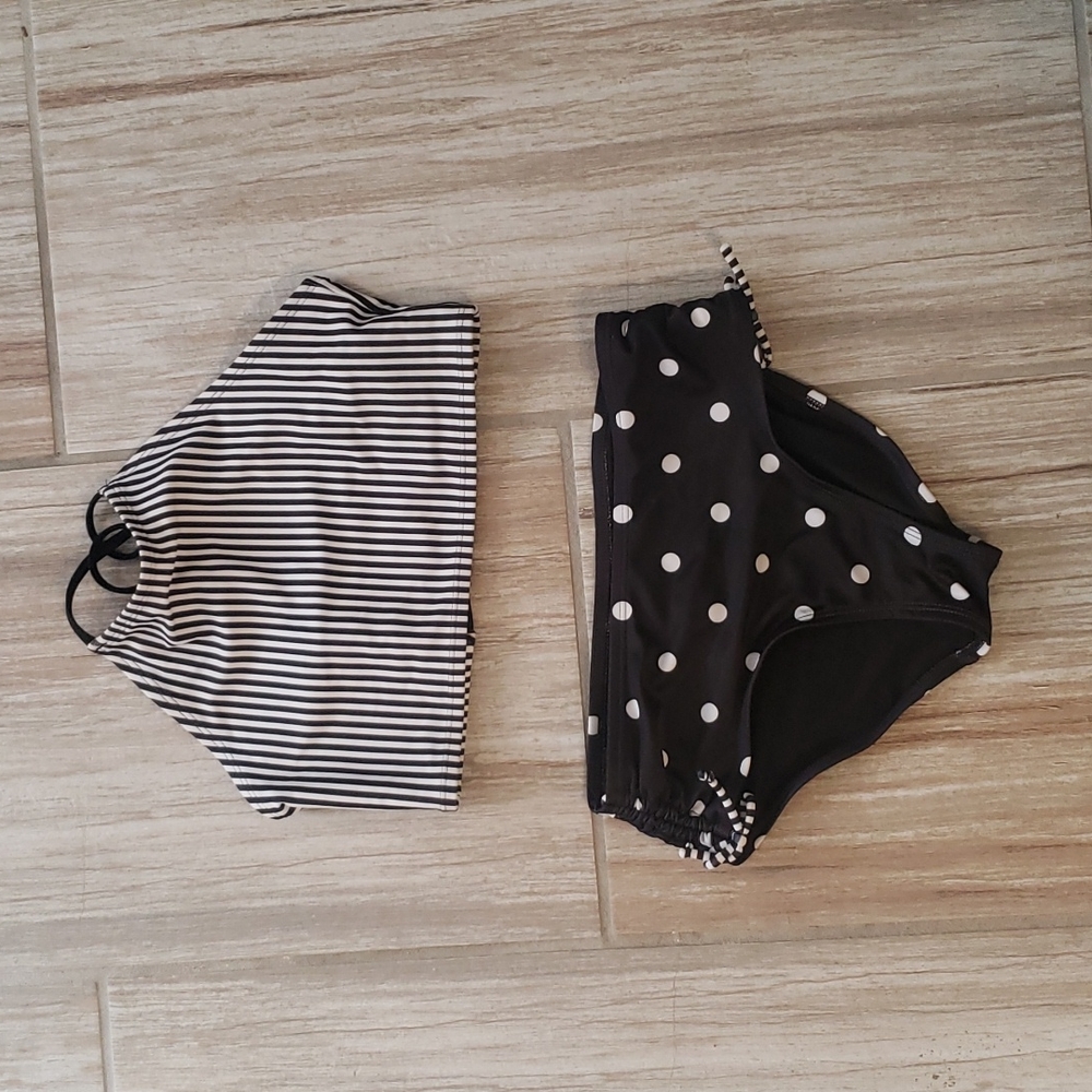 Girls 2 piece swim suit